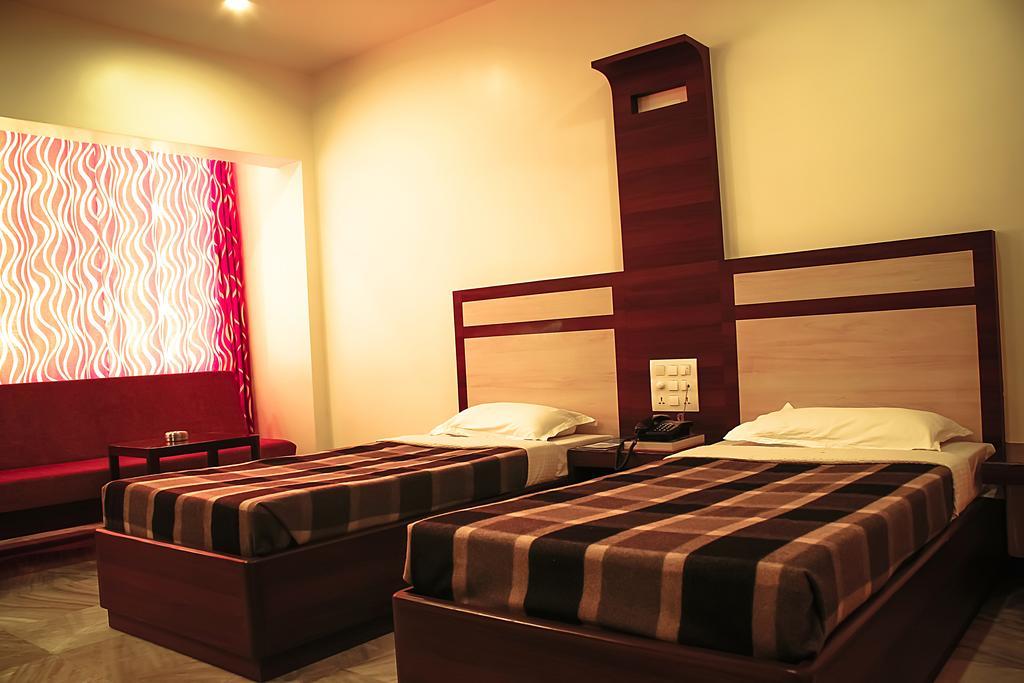Hotel Supreme Madurai Extérieur photo