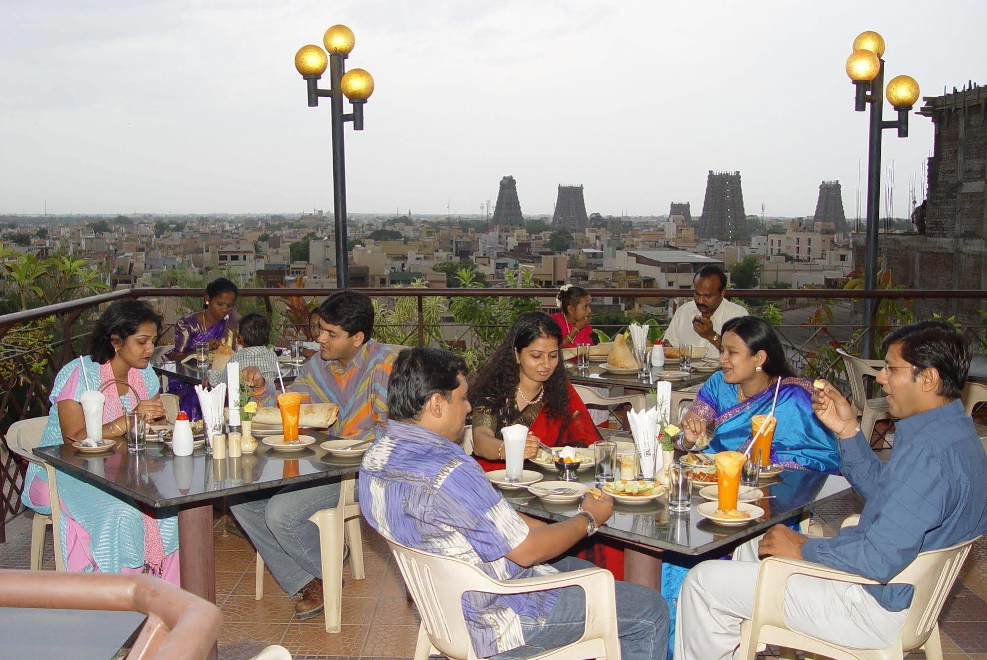 Hotel Supreme Madurai Extérieur photo
